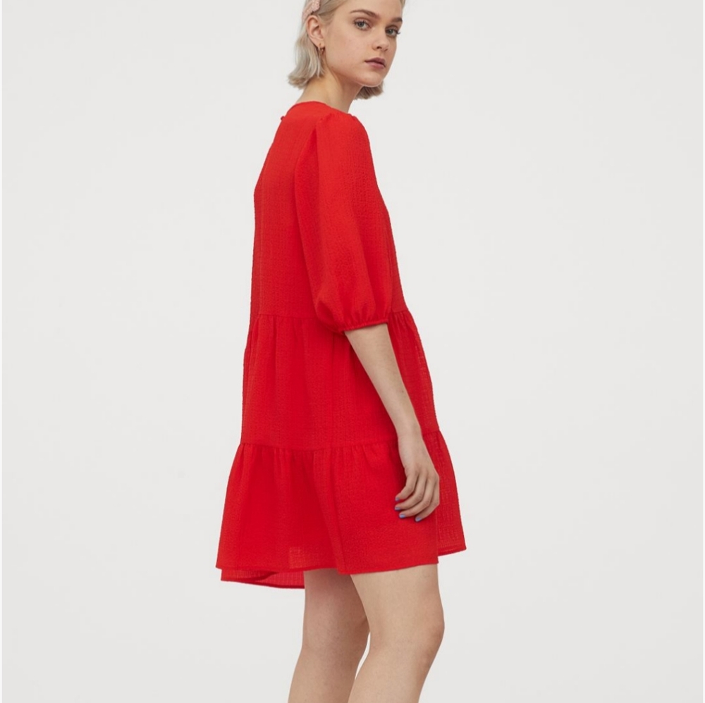 Red puff sleeve dress